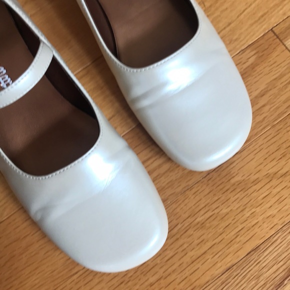 Sam & Libby Heels - Picture 2 of 7